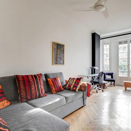 Apartement Liberation Haussmannien Style Appartement